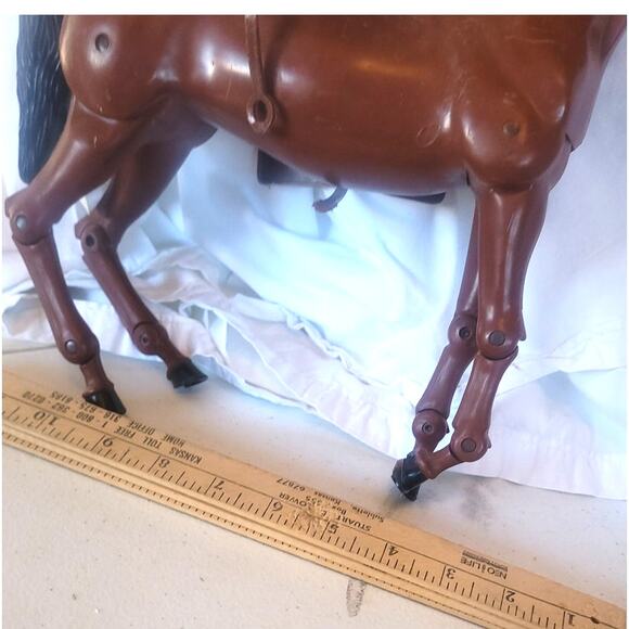 12" Vintage Model Dark Bay Horse W/Jointed Legs, Saddle ~Painted Mane & Tail - Picture 8 of 8